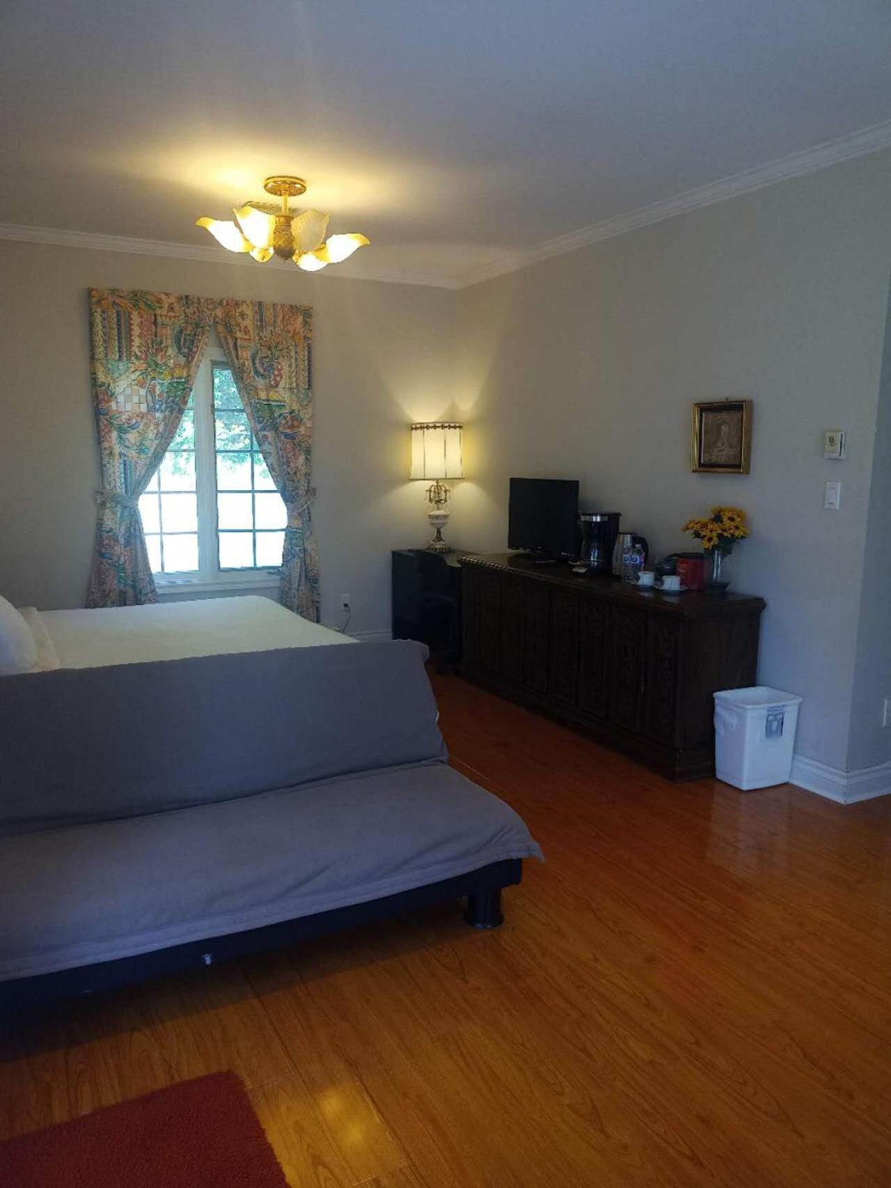 Lakeview Private Suite-Twin Or King Tottenham Dış mekan fotoğraf