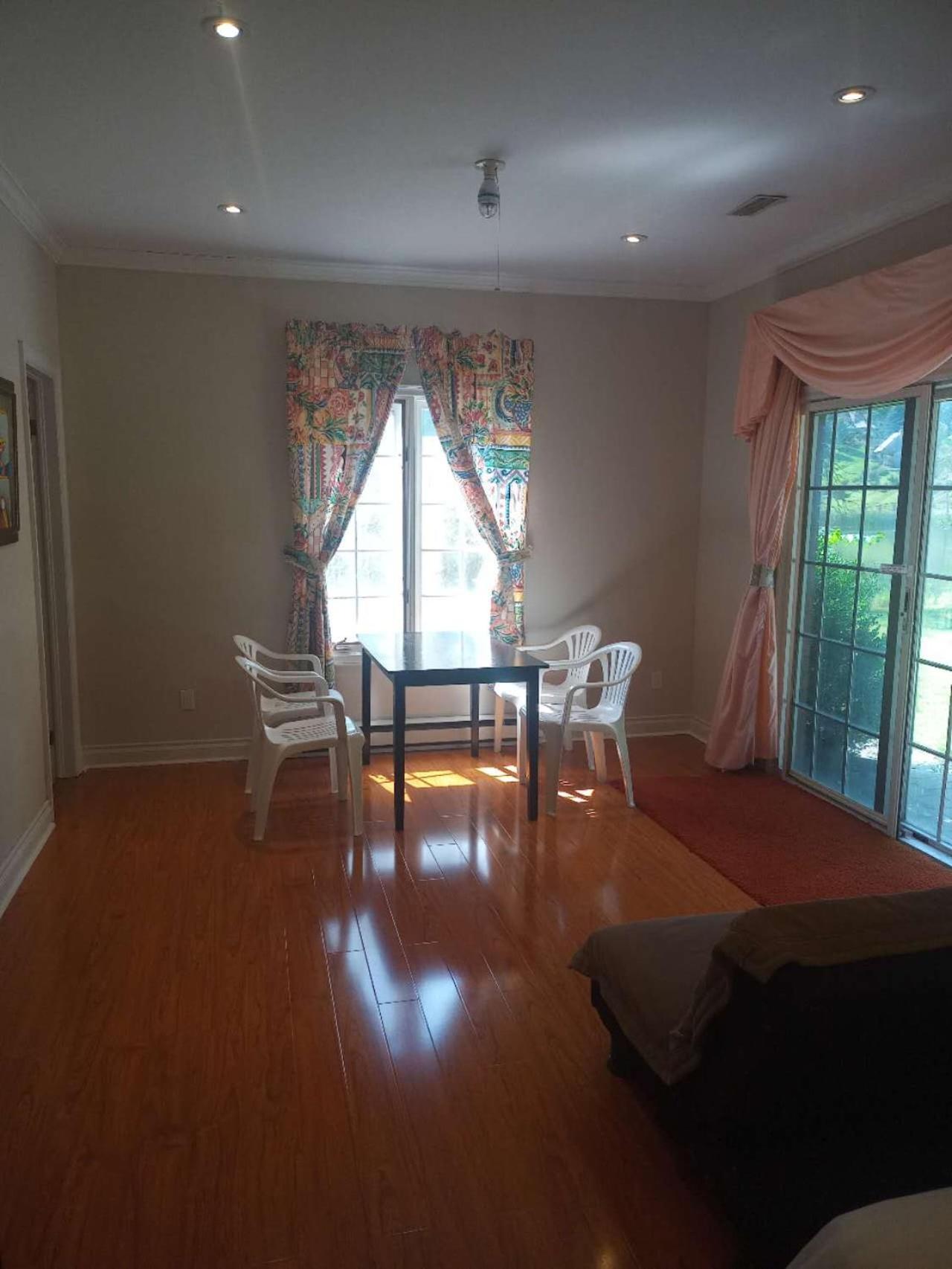 Lakeview Private Suite-Twin Or King Tottenham Dış mekan fotoğraf